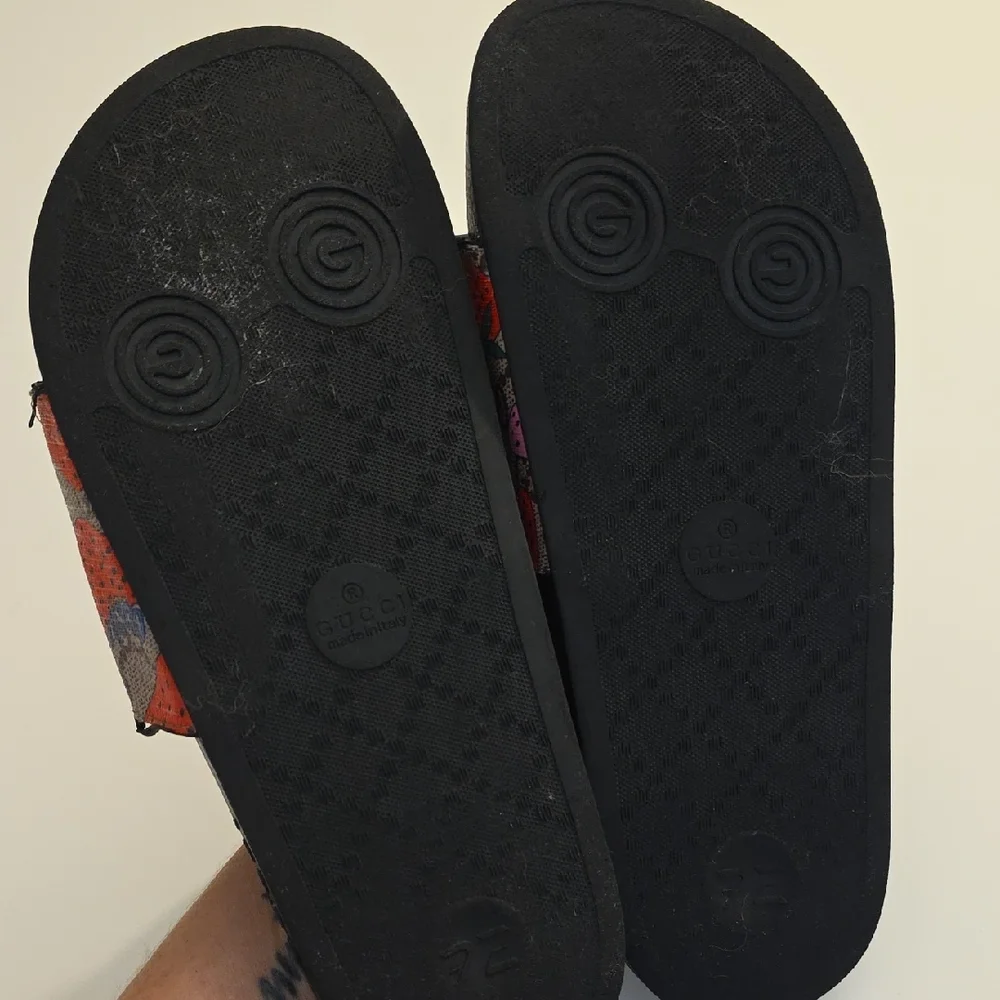 Gucci Strawberry Pattern Slides with Black Sole - Picture 3 of 11